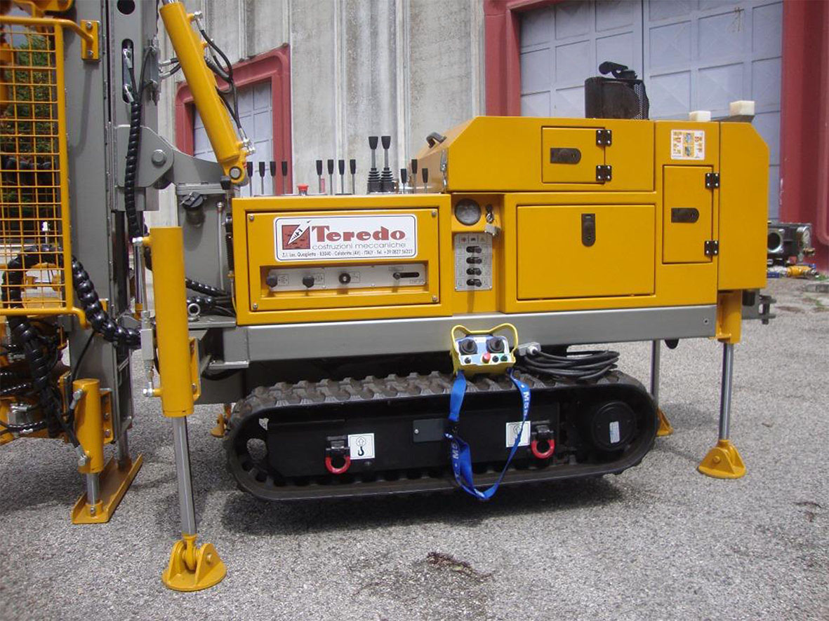 Ceforage foreuse d'eau DC103