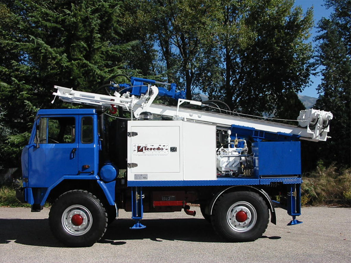 Foreuse DC 206 pour forage d'eau Chatellerault